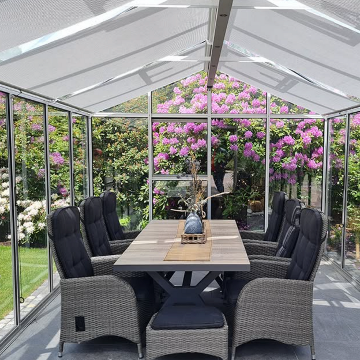 Livingten Greenhouse By KGT/Hoklartherm
